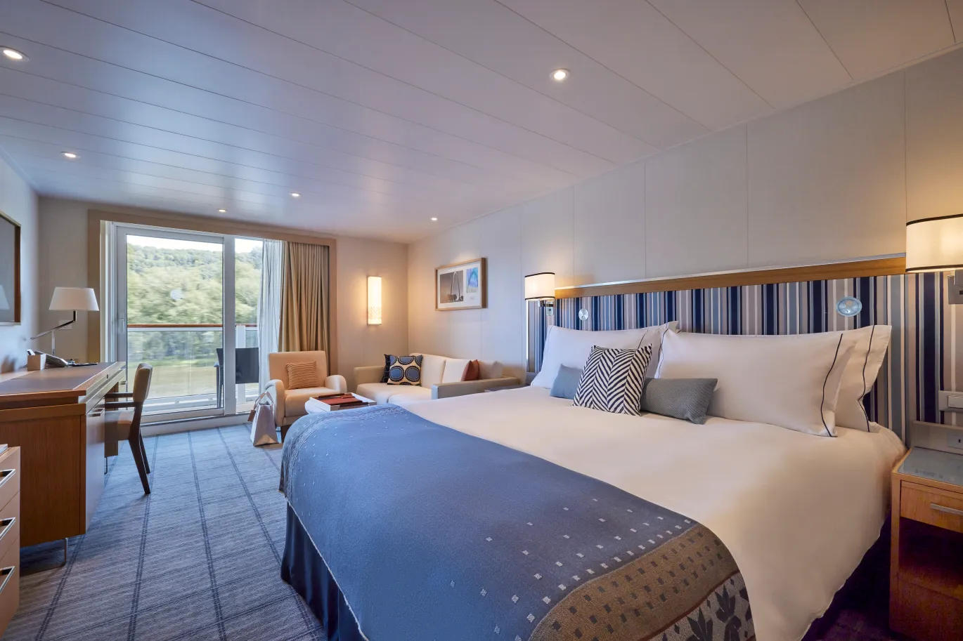 Deluxe-Veranda-State-Room_2025-02-12_21-03-15